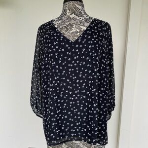 Black and white blouse by Papermoon. Size XL